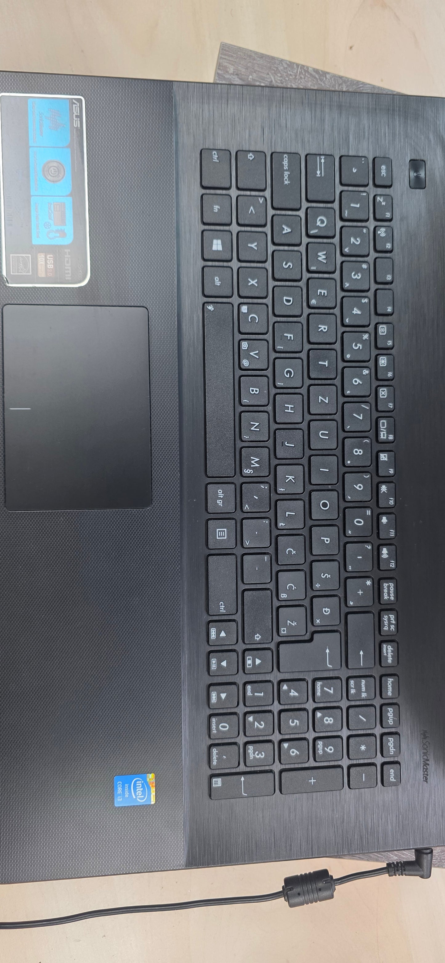 Asus X751L • i3-4010U • 8GB • 120GB SSD • 17.3" • 3mj Jamstvo • Win 11 (BATERIJA NE RADI)