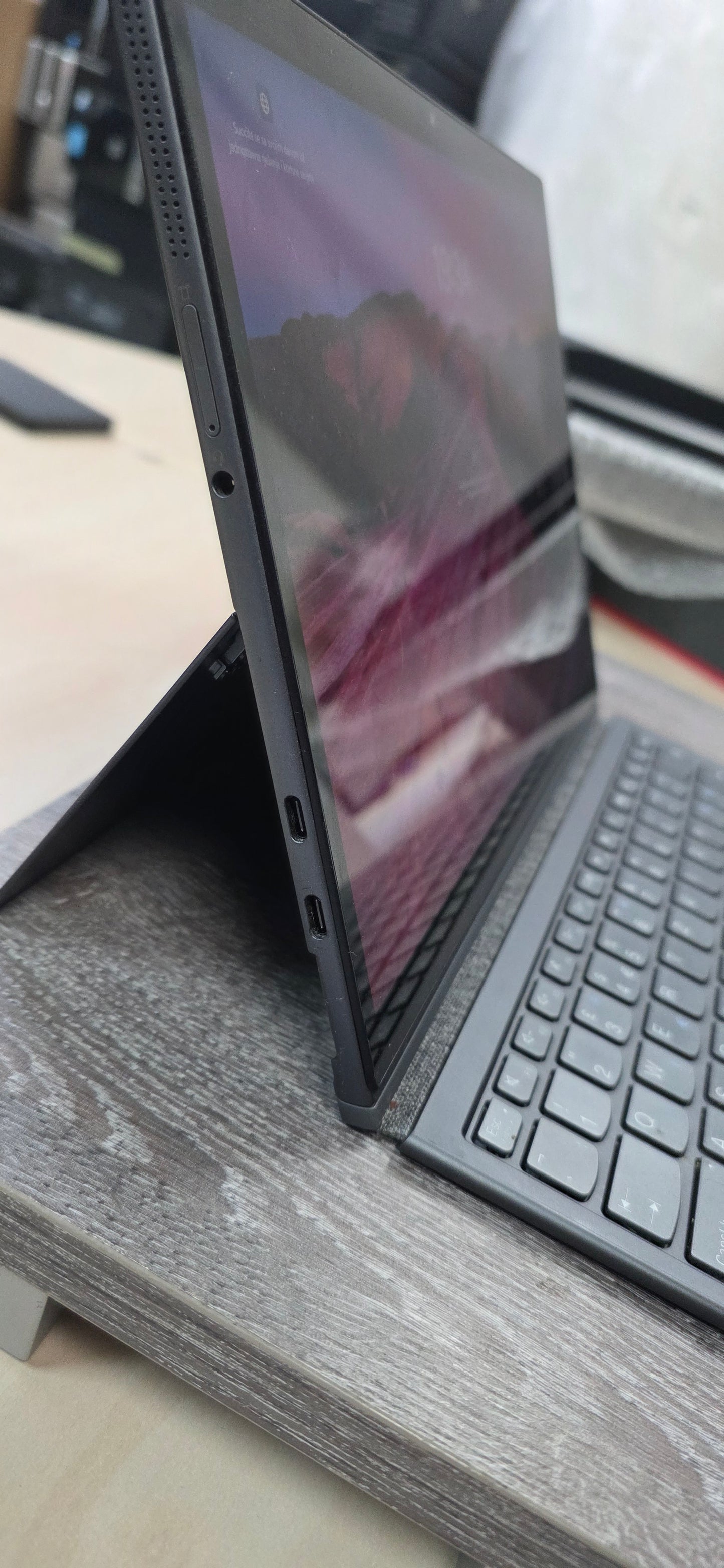 Lenovo Yoga Duet 7 • i7-10510U • 8GB • 500GB SSD • 13" Touch • 6mj Jamstvo • Win 11 (Olovka)