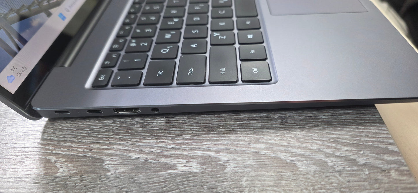 Huawei MateBook 14s • i5-11300H • 16GB • 500GB SSD • 14.2" 2.5K Touch • 6mj Jamstvo • Win 11