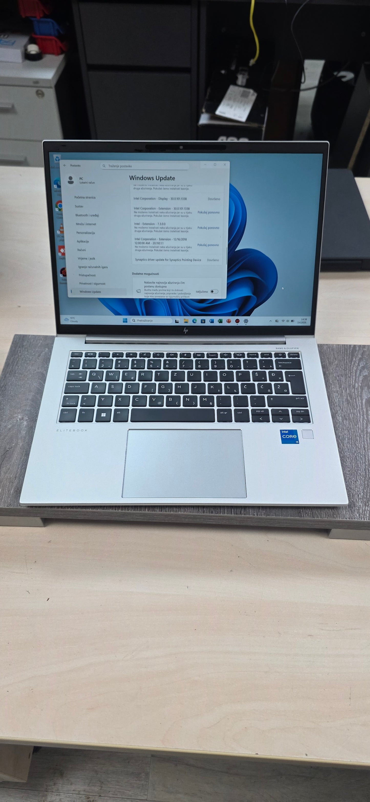 HP EliteBook 840 G10 • i5-1335U • 16GB • 512GB SSD • 14" • 12mj Jamstvo • Win 11