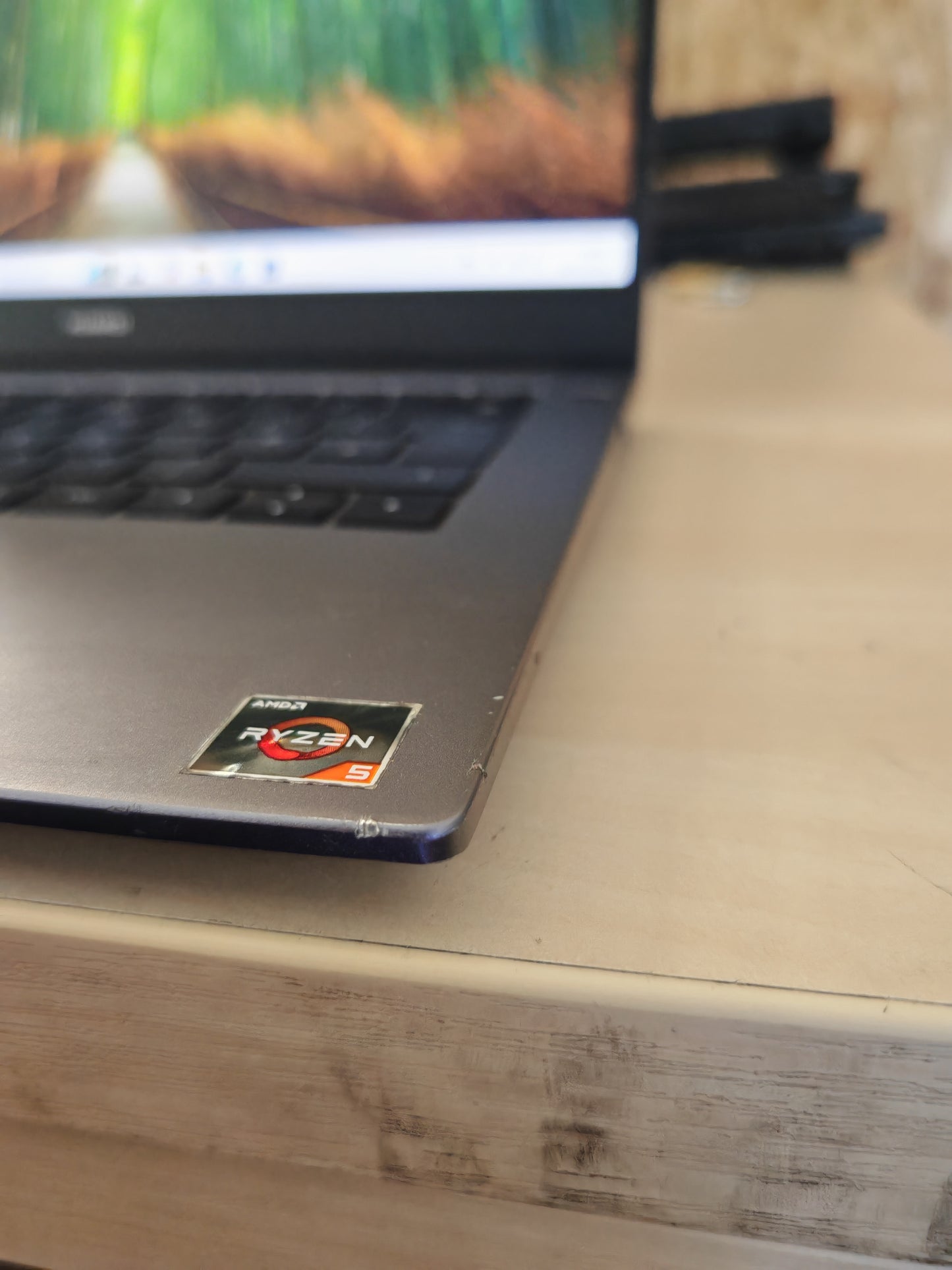 Huawei MateBook D Ryzen 5 4600H, 8GB RAM, 500GB SSD, 14" 2K Ekran, 6 mj. jamstvo