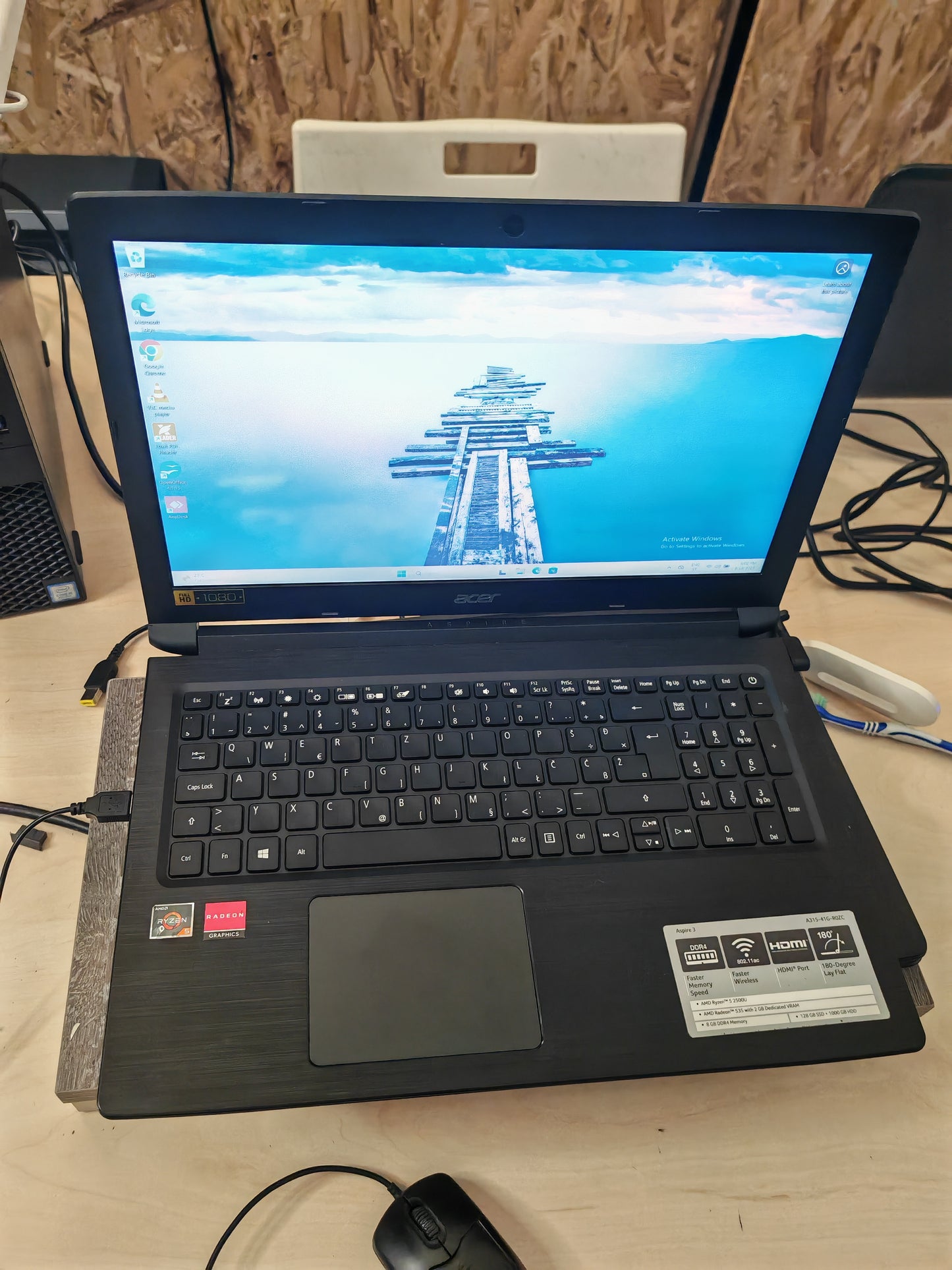 Acer Aspire 3: Ryzen 5 2500U, 8GB RAM, 120GB SSD + 1TB HDD, Radeon RX 540X, Win 11 Pro
