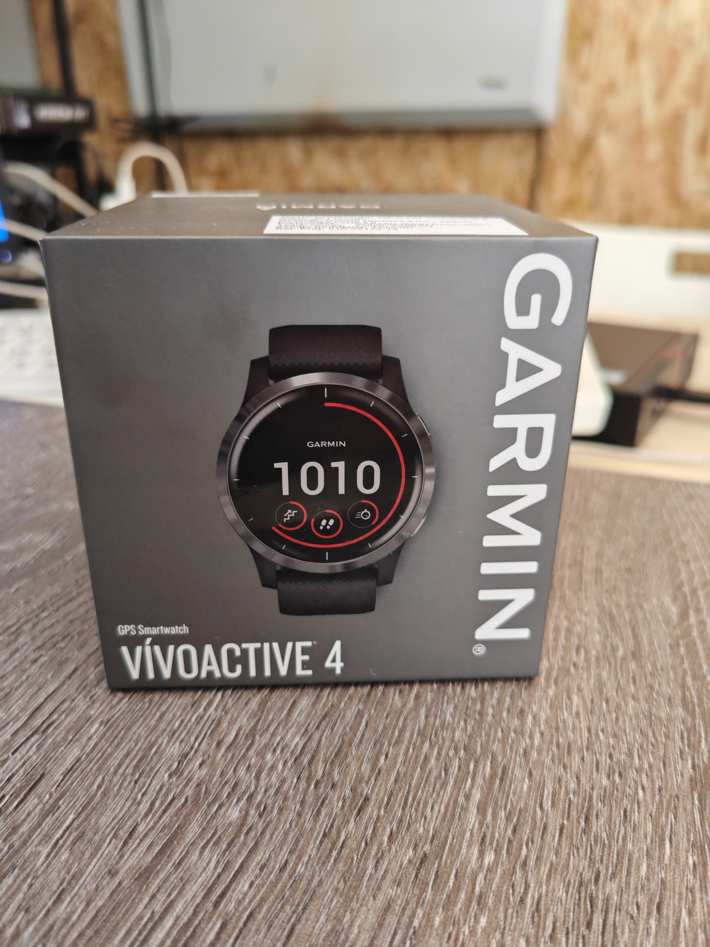 Garmin Vivoactive 4: Pametni sportski sat s GPS-om, 12 mj. jamstvo, original pakiranje