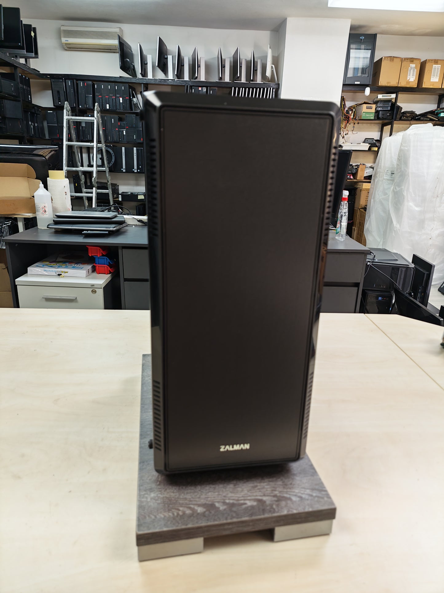 BUDGET Gaming PC  • i3-12100F • 16GB DDR4 • 1TB SSD • GTX 1650 4GB • 12mj Jamstvo • Win 11