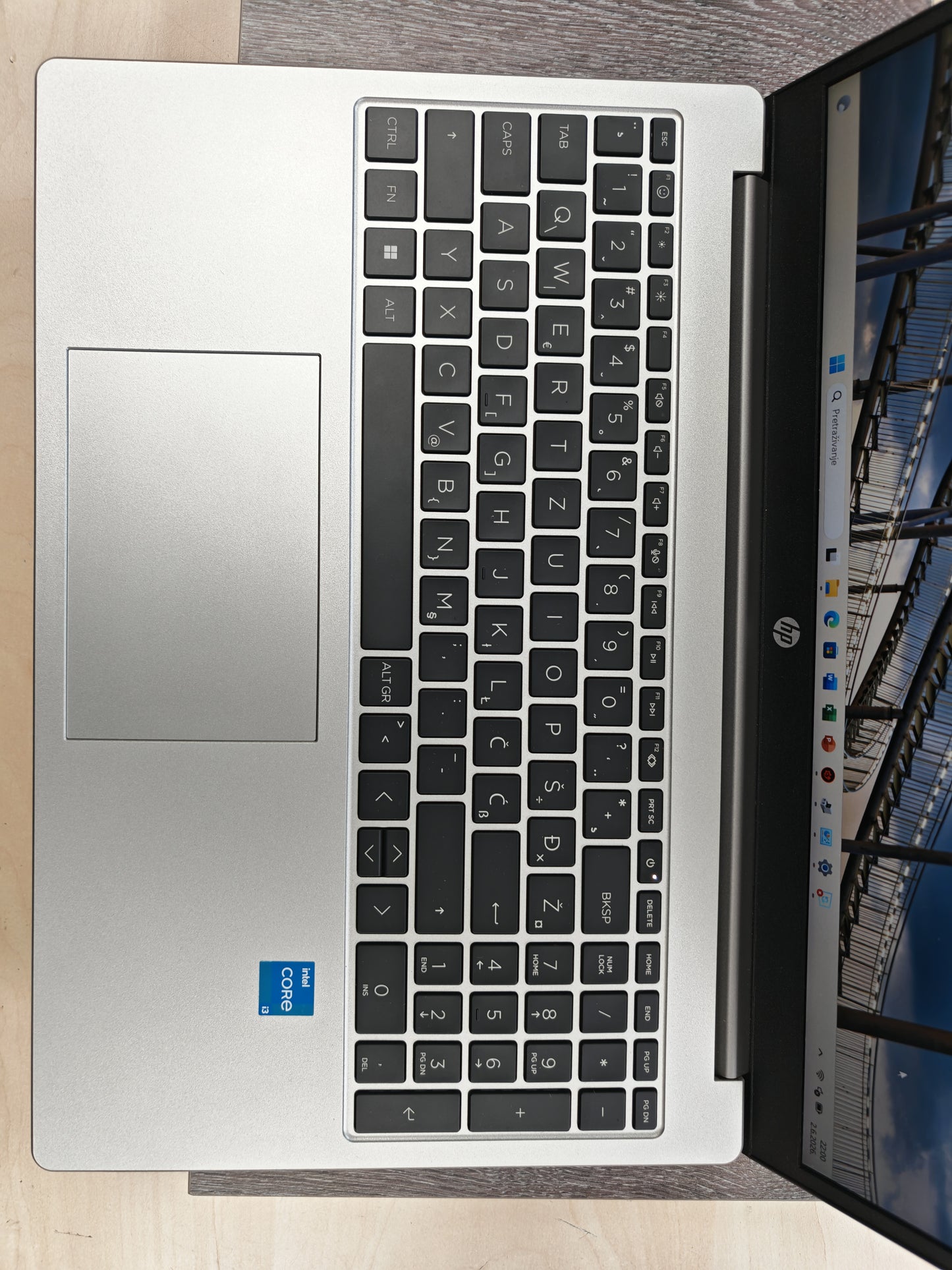 HP 250 G10 • i3-1315U • 16GB DDR4 • 512GB SSD • 15.6″ FHD • Wi-Fi 6 • 12mj Jamstvo • Win 11