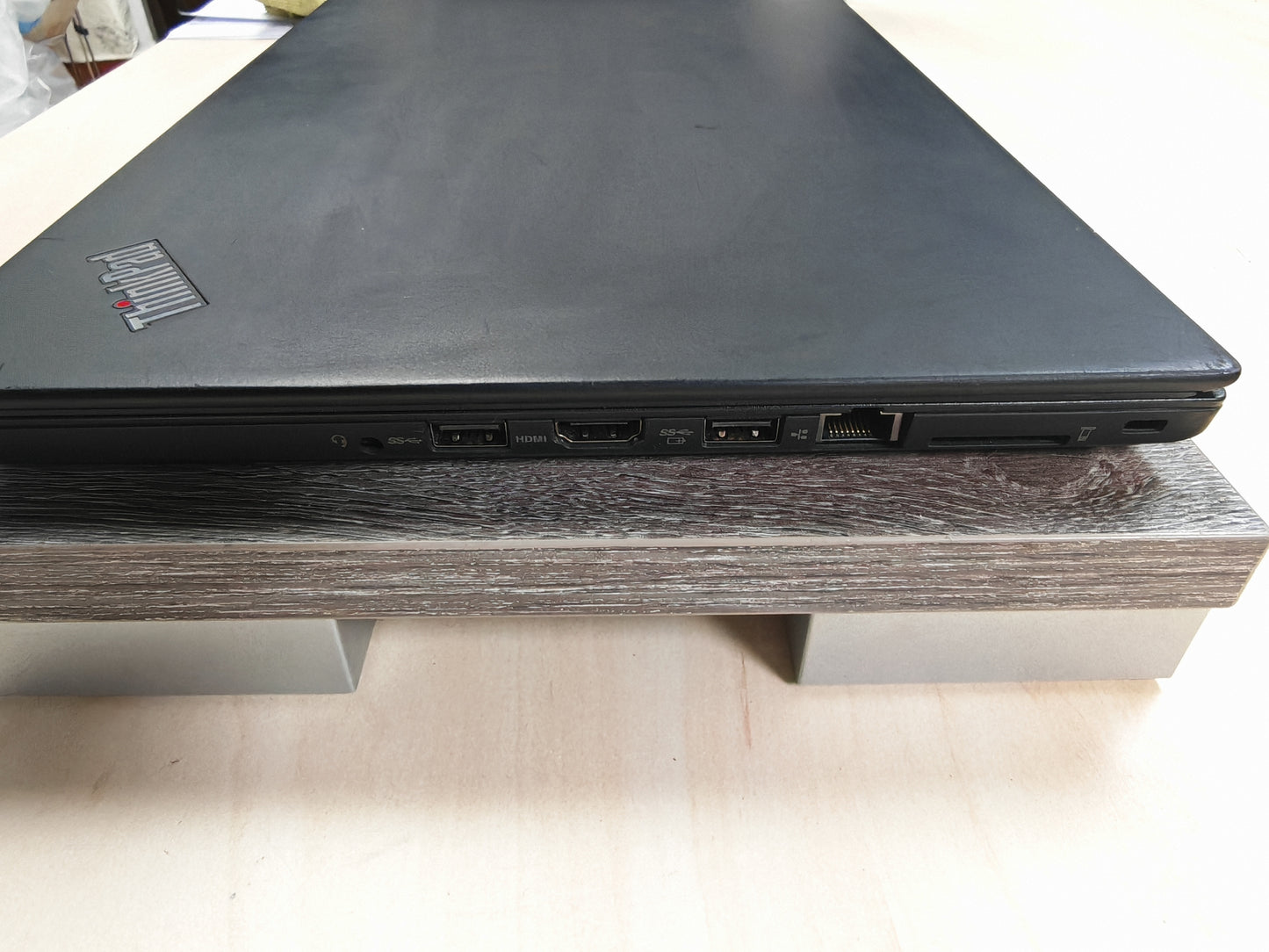 Lenovo ThinkPad T470 • i5-7200U • 8GB DDR4 • 256GB SSD • 14″ FHD • 6mj Jamstvo • Win 11