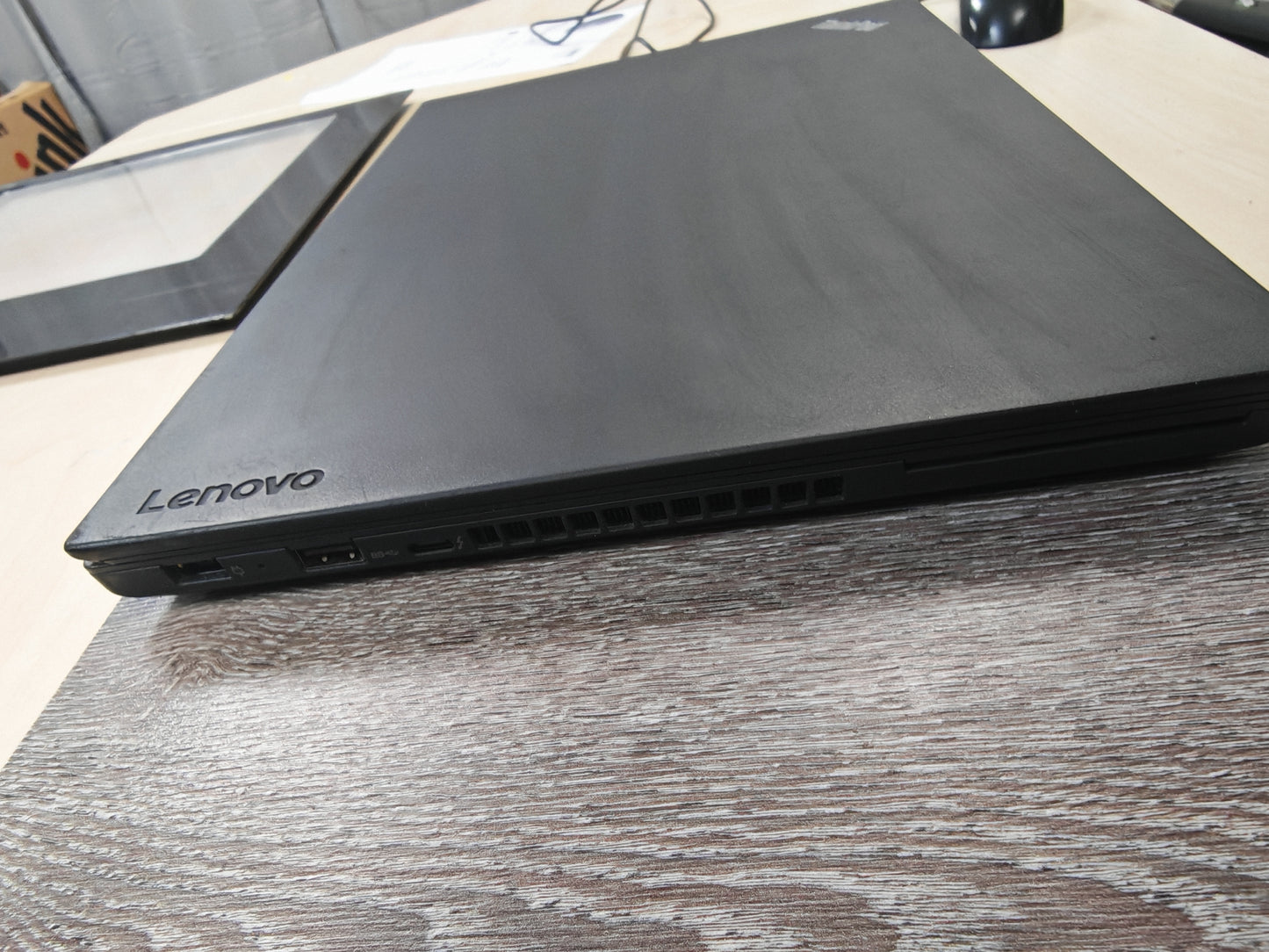 Lenovo ThinkPad T470 • i5-7200U • 8GB DDR4 • 256GB SSD • 14″ FHD • 6mj Jamstvo • Win 11