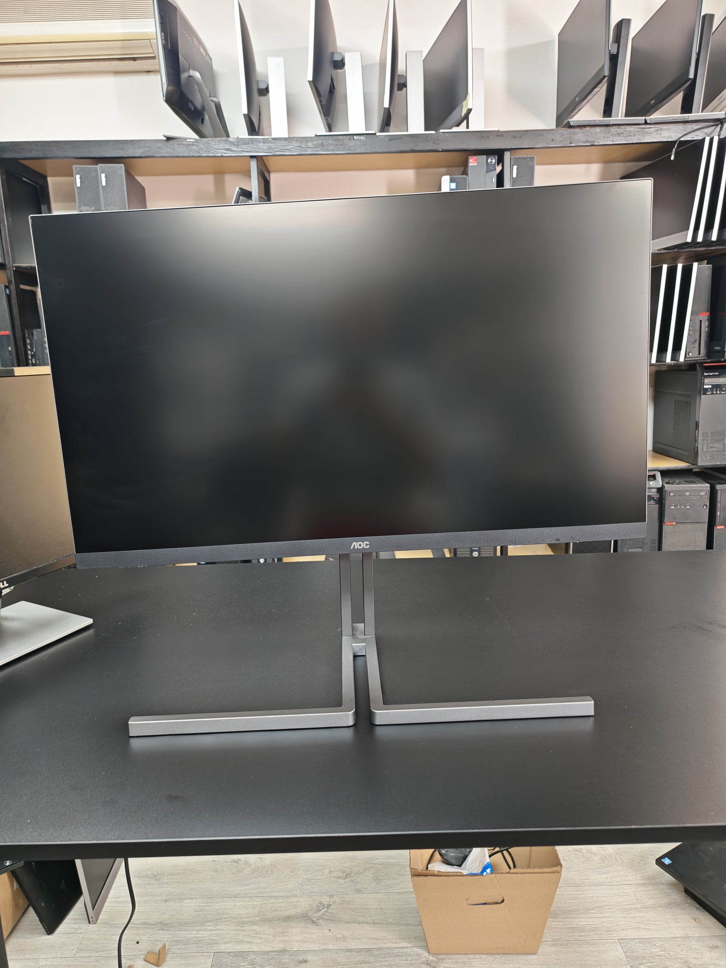 AOC U32U3CV • 32″ 4K UHD • Nano IPS • 60Hz • USB-C Dock • DisplayHDR 400 • 3mj Jamstvo