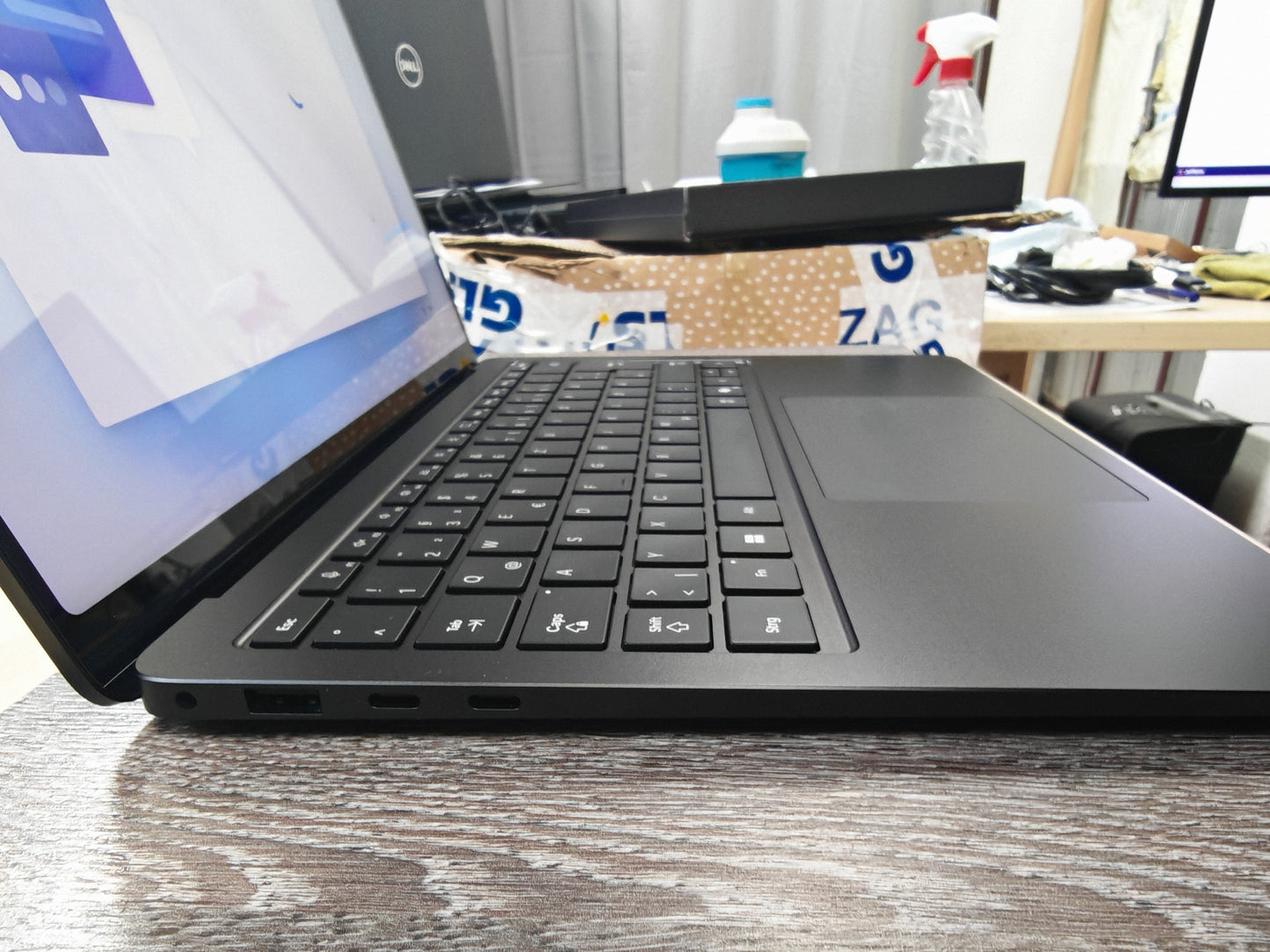 Microsoft Surface Laptop 7 • KAO NOV ✨ • Snapdragon X Elite • 16GB • 512GB • 13.8″ Touch • Odlična Baterija • 12mj Jamstvo • Win 11