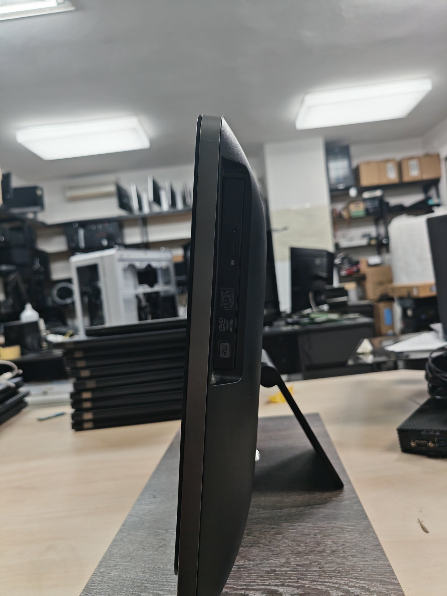 HP ProOne 400 G1 AiO • i3-4130T • 8GB DDR3 • 120GB SSD • 20″ • 3mj Jamstvo • Win 11