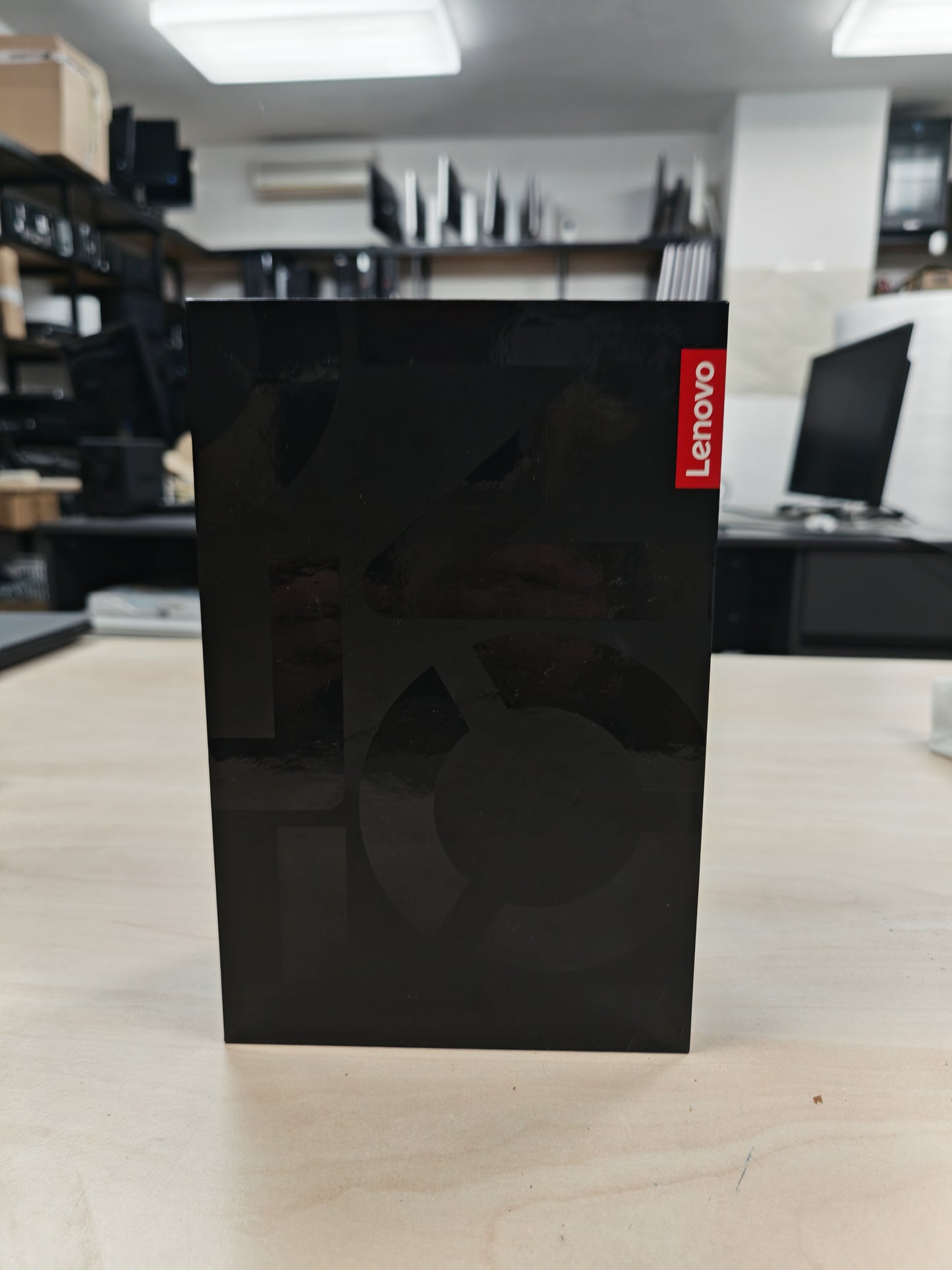 Lenovo Legion Tab (TB320FC) • Snapdragon 8+ Gen1 • 12GB RAM • 256GB • Android 15 • 12mj Jamstvo