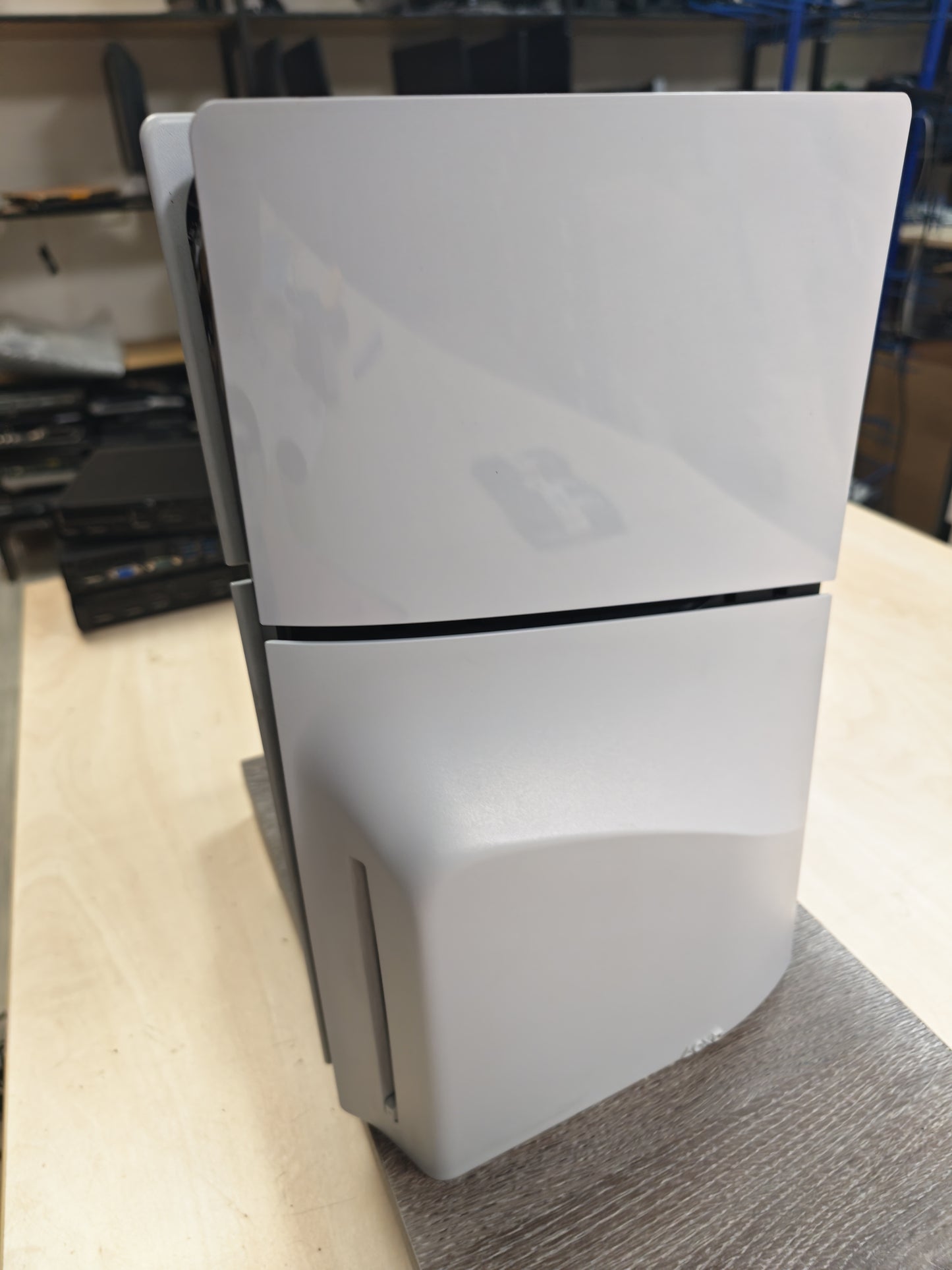 Sony PlayStation 5 Slim (CFI-2016) • Disc Edition • 1TB • 1x DualSense kontroler • 3mj Jamstvo