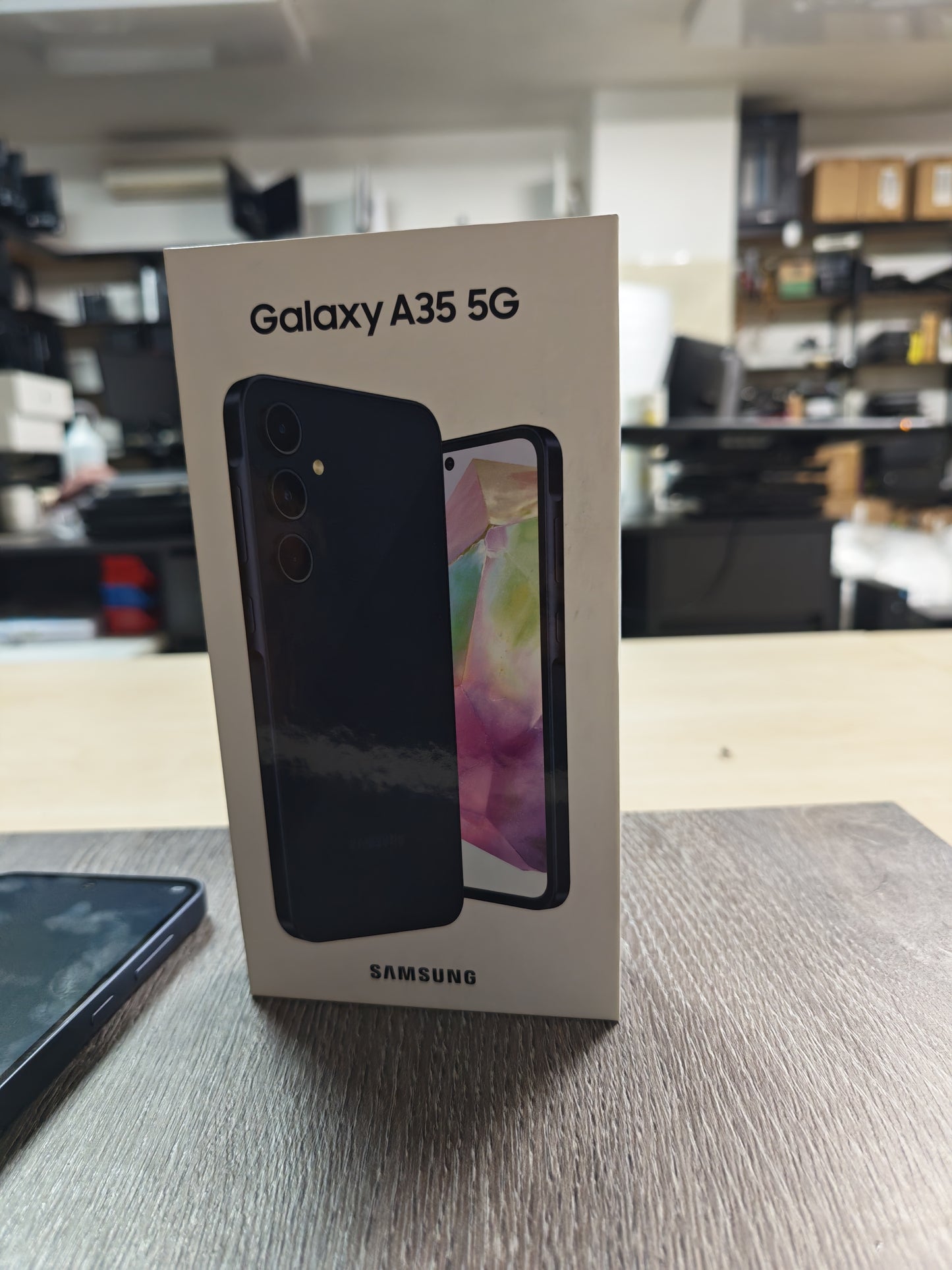 Samsung Galaxy A35 5G • 8GB RAM • 256GB • Dual SIM • Awesome Navy • 3mj Jamstvo