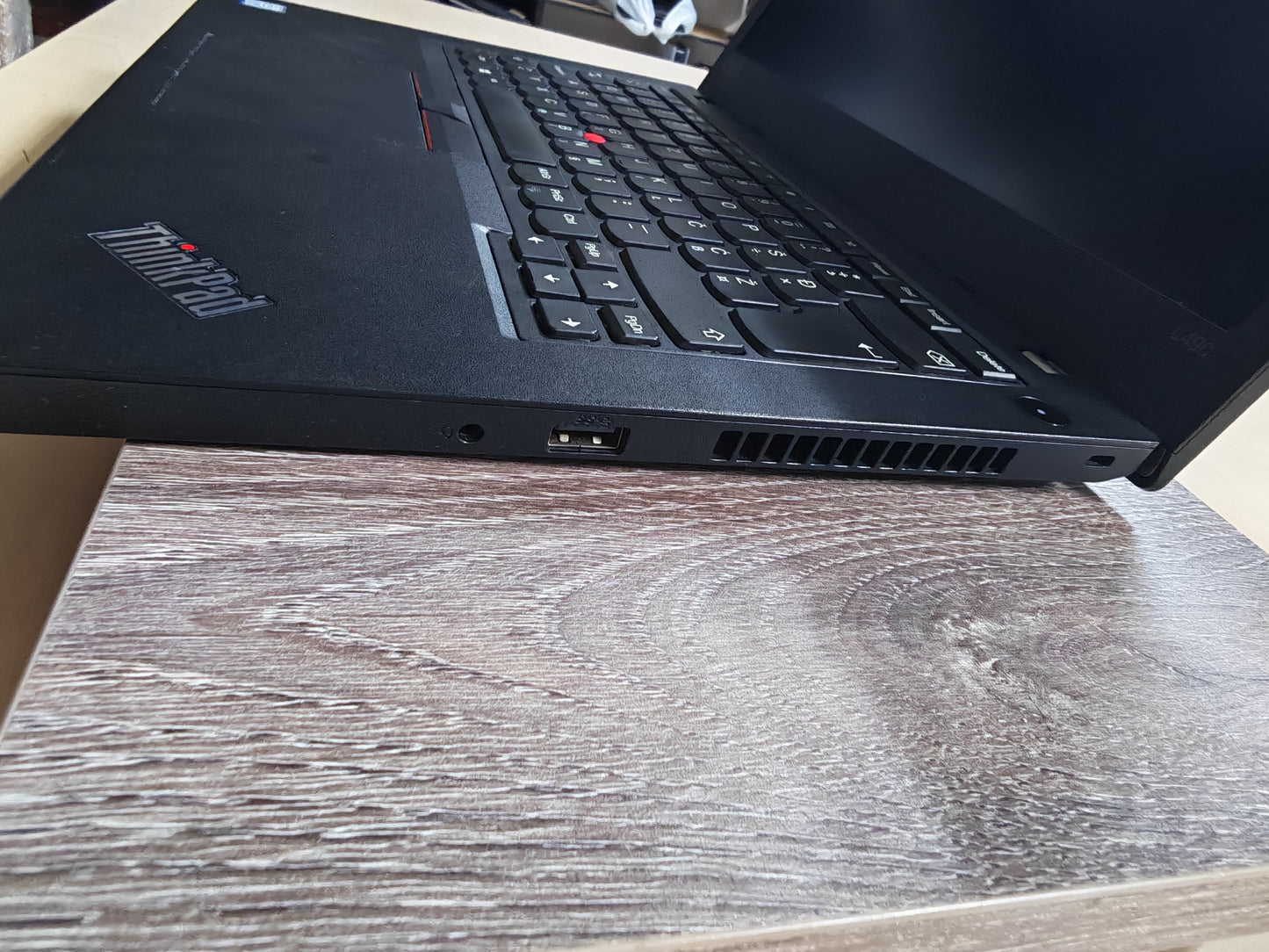 Lenovo ThinkPad L490 • i5-8265U • 8GB RAM • 120GB SSD • Win 11 • 12mj Jamstvo