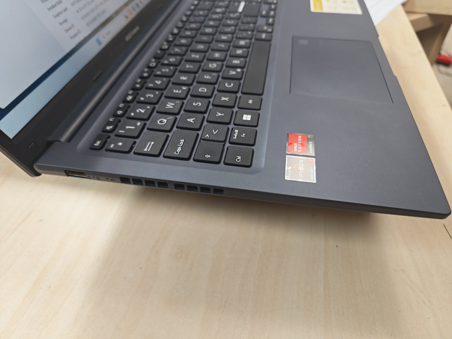 ASUS Vivobook 15 M1502IA • Ryzen 7 4800HS • 16GB RAM • 512GB SSD • Win 11 • 12mj Jamstvo