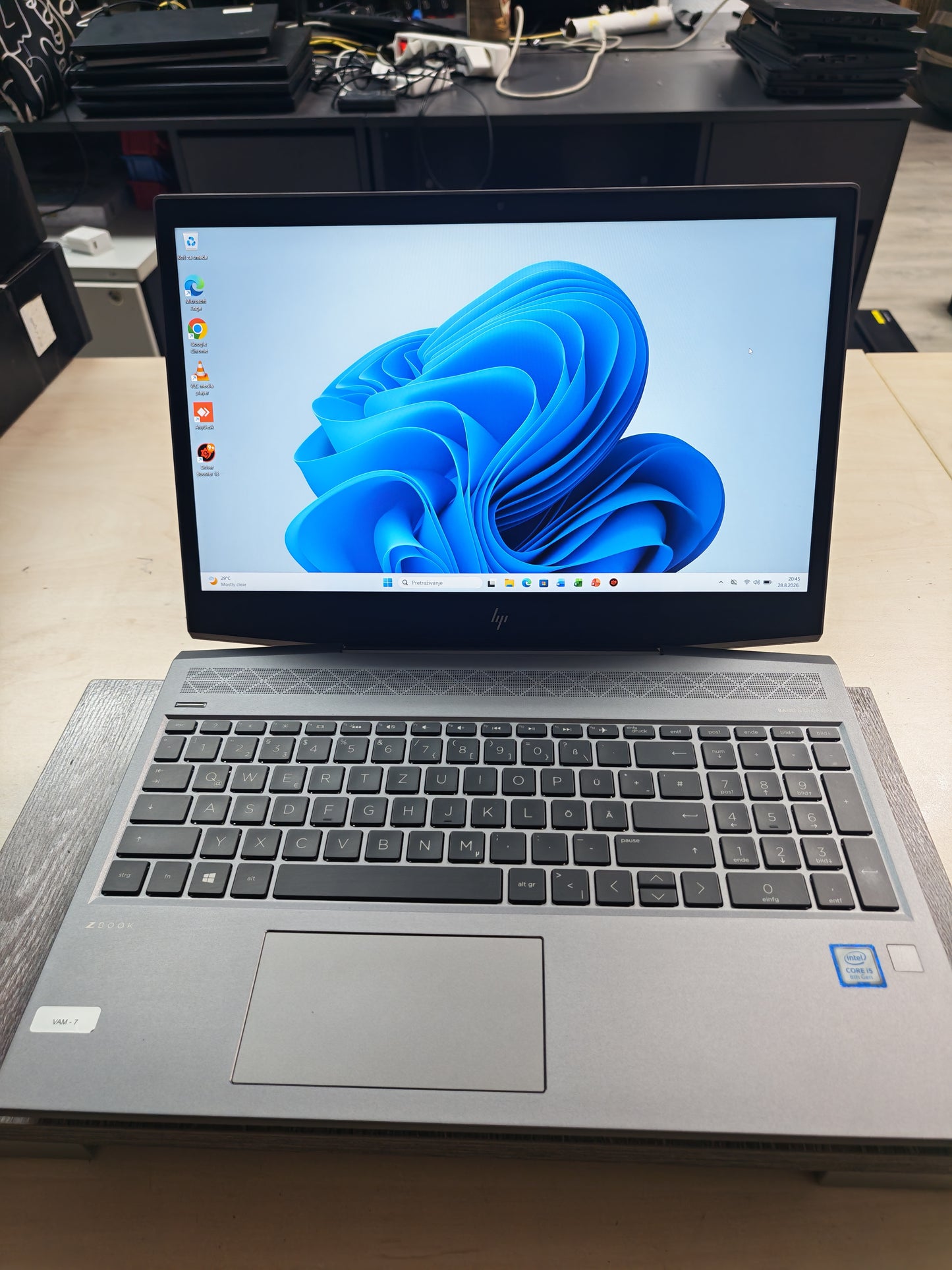 HP ZBook 15v G5 • i5-8300H • Quadro P600 4GB • 16GB RAM • 256GB SSD • Win 11 • 12mj Jamstvo