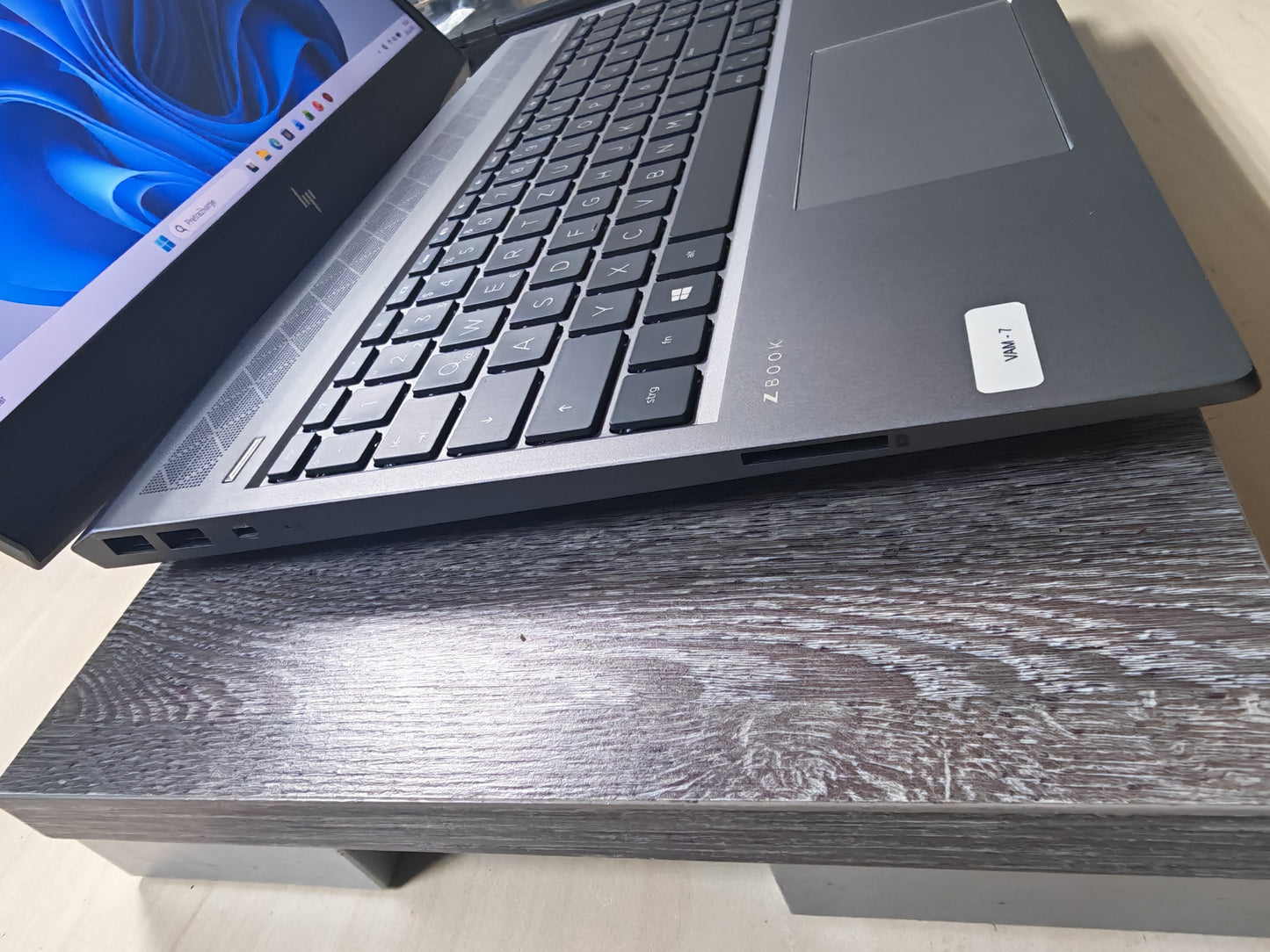 HP ZBook 15v G5 • i5-8300H • Quadro P600 4GB • 16GB RAM • 256GB SSD • Win 11 • 12mj Jamstvo