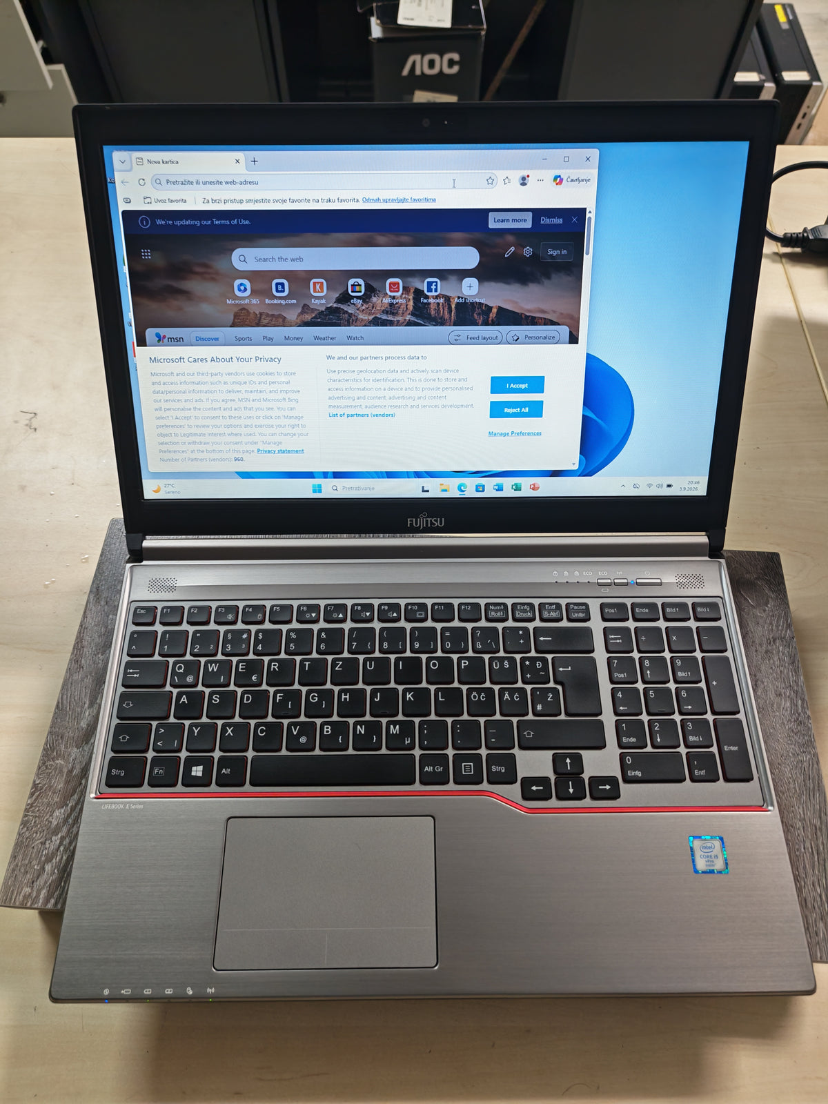 Fujitsu Lifebook E756 • i5-6300U • 8GB RAM • 256GB SSD • Win 11 • 12mj Jamstvo