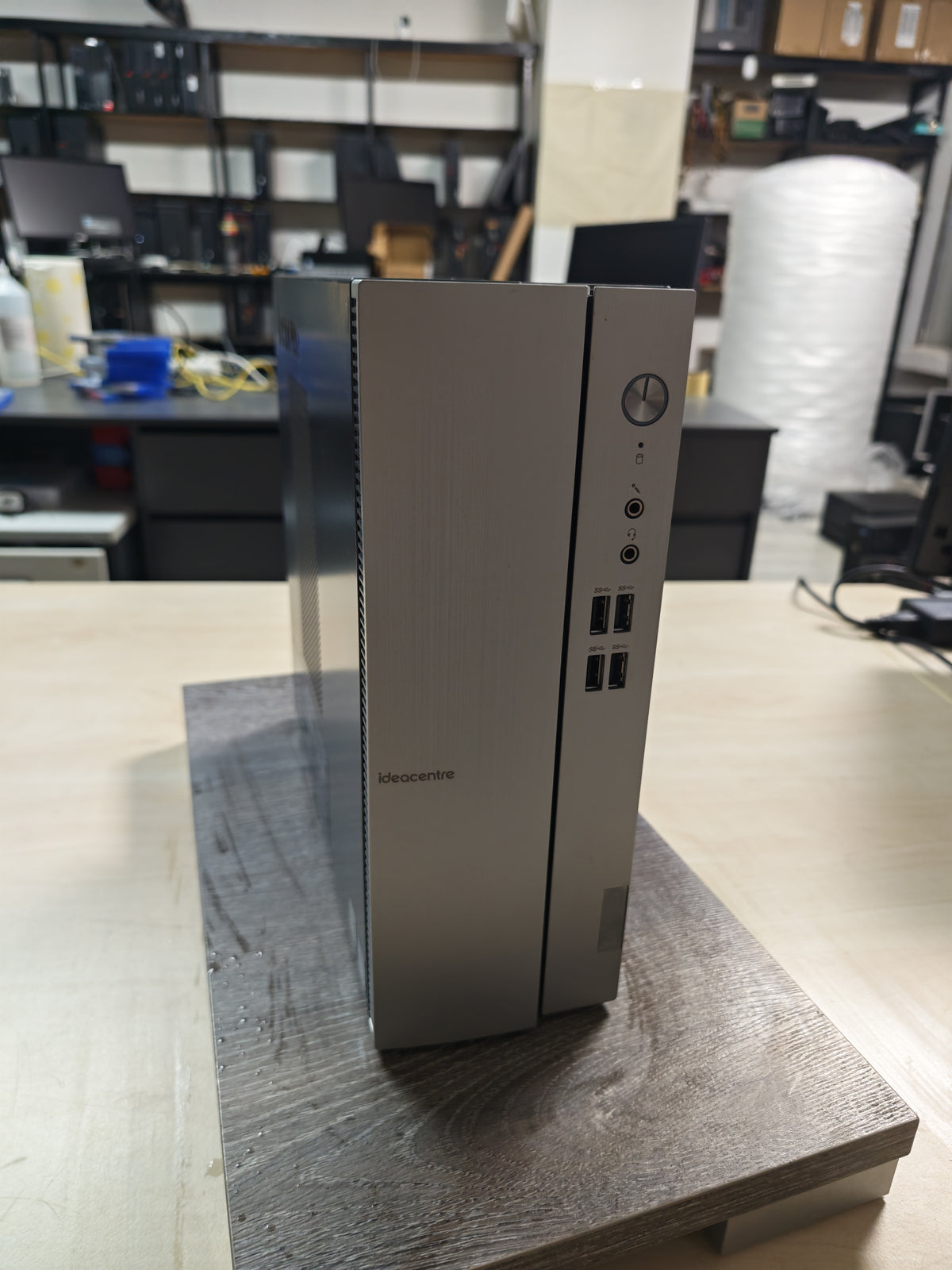 Lenovo IdeaCentre 510S-07ICK • i3-9100 • 8GB RAM • 240GB SSD • Win 11 Pro • 12mj Jamstvo