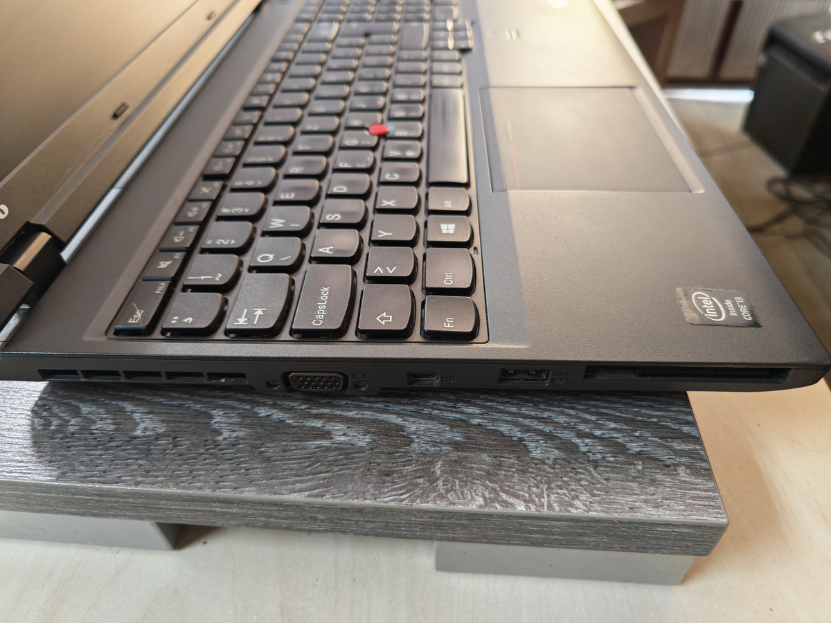 Lenovo ThinkPad L540 • i5-4210M • 8GB RAM • 120GB SSD • Win 11 • Neispravna baterija