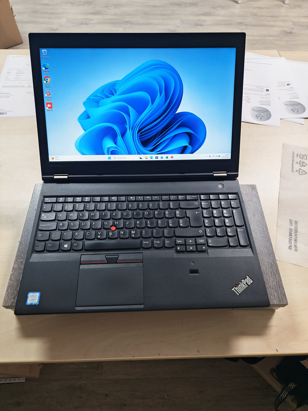 Lenovo ThinkPad L570 • i7-7500U • 8GB RAM • 120GB SSD • Full HD • Win 11 • 12mj Jamstvo