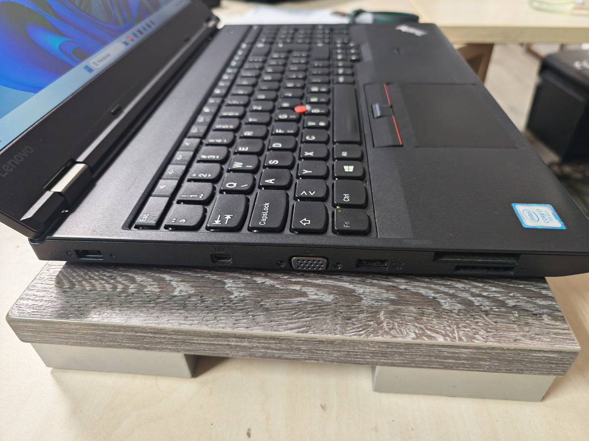 Lenovo ThinkPad L570 • i7-7500U • 8GB RAM • 120GB SSD • Full HD • Win 11 • 12mj Jamstvo