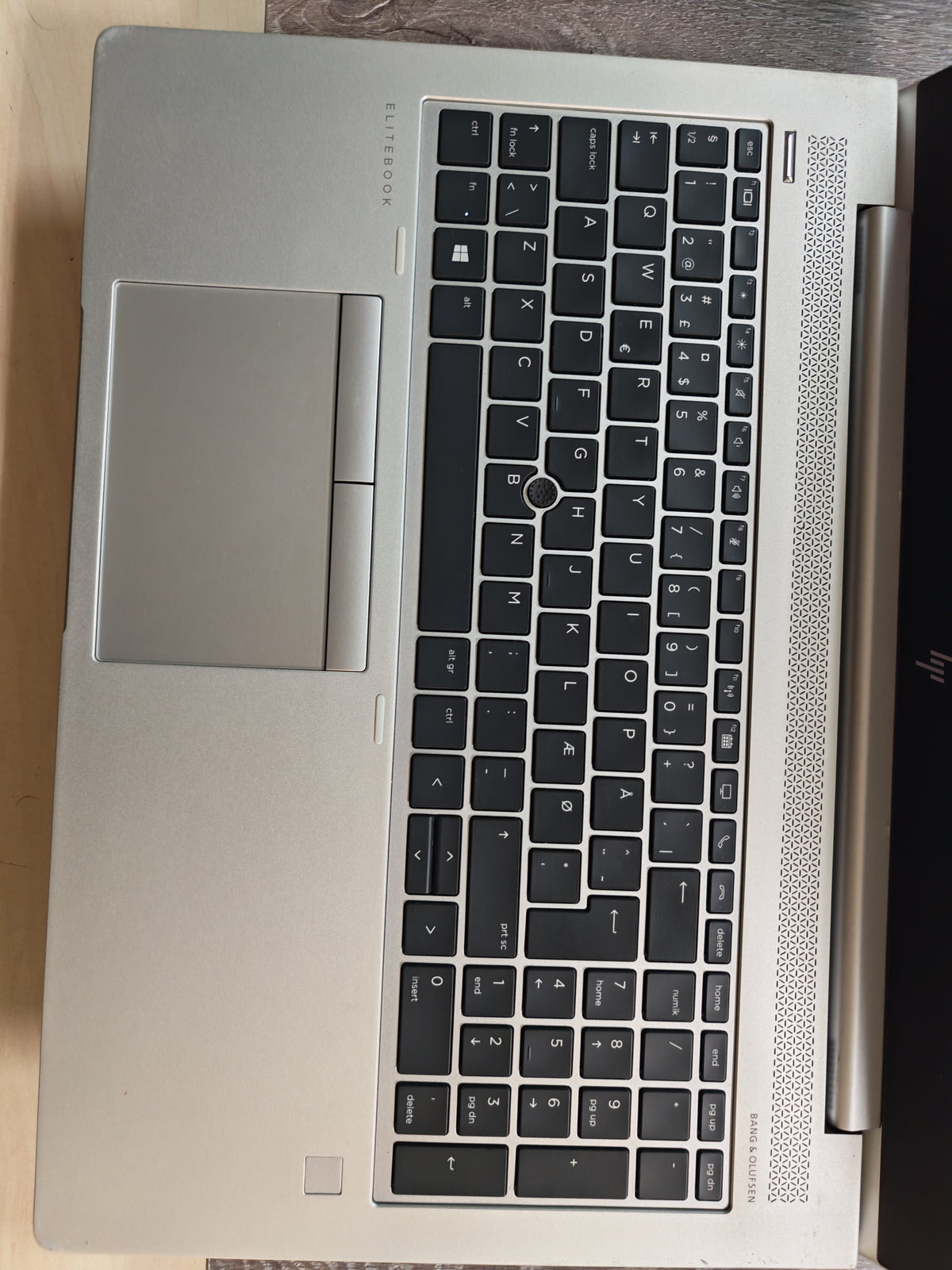HP EliteBook 755 G5 • Ryzen 5 PRO 2500U • 8GB RAM • 256GB NVMe SSD • Full HD • Win 11 Pro • 12mj Jamstvo