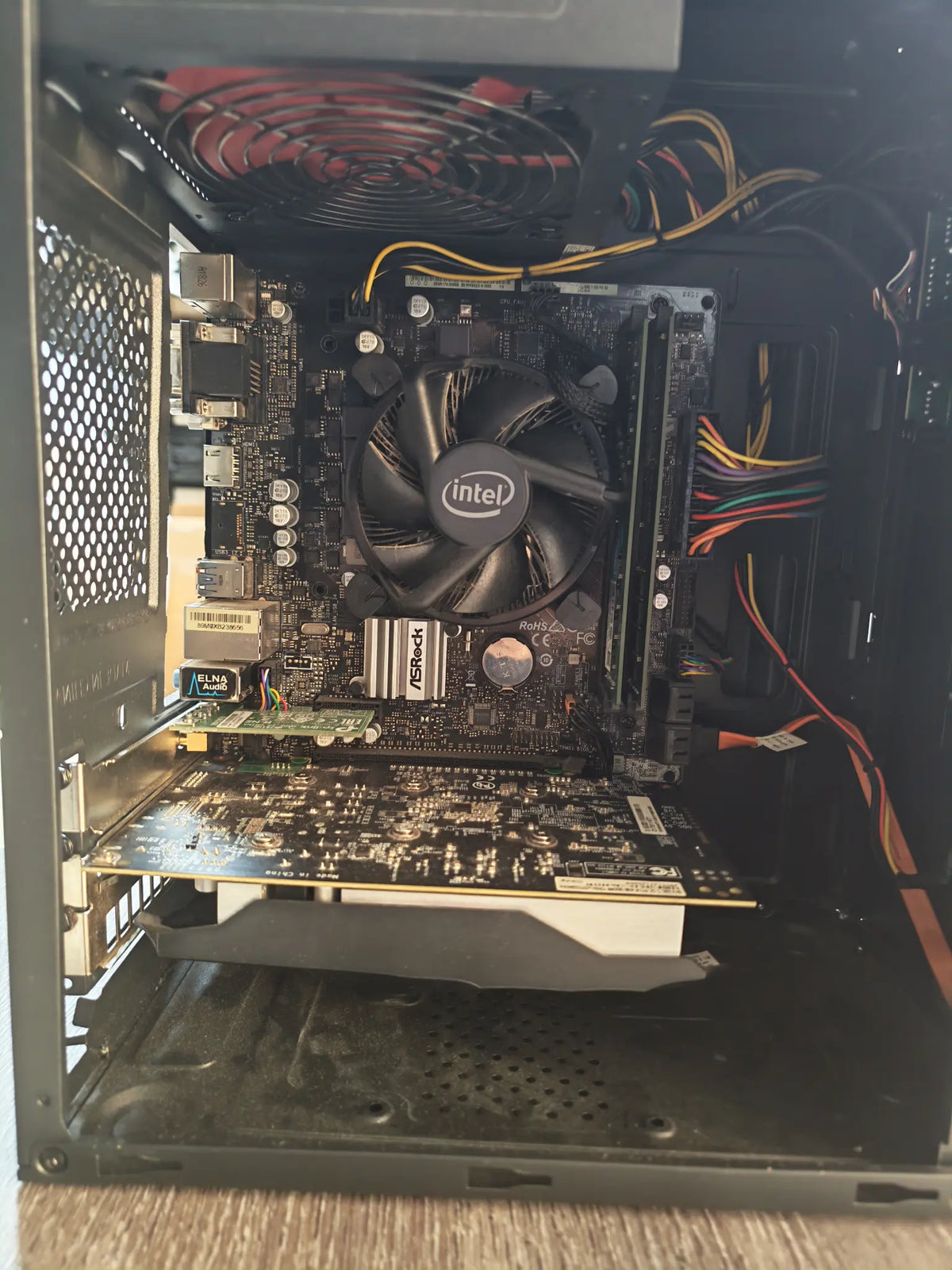 Gaming PC • i5-8500 • GTX 1050 Ti 4GB • 24GB RAM • 240GB SSD • Win 11 Pro • 6mj Jamstvo