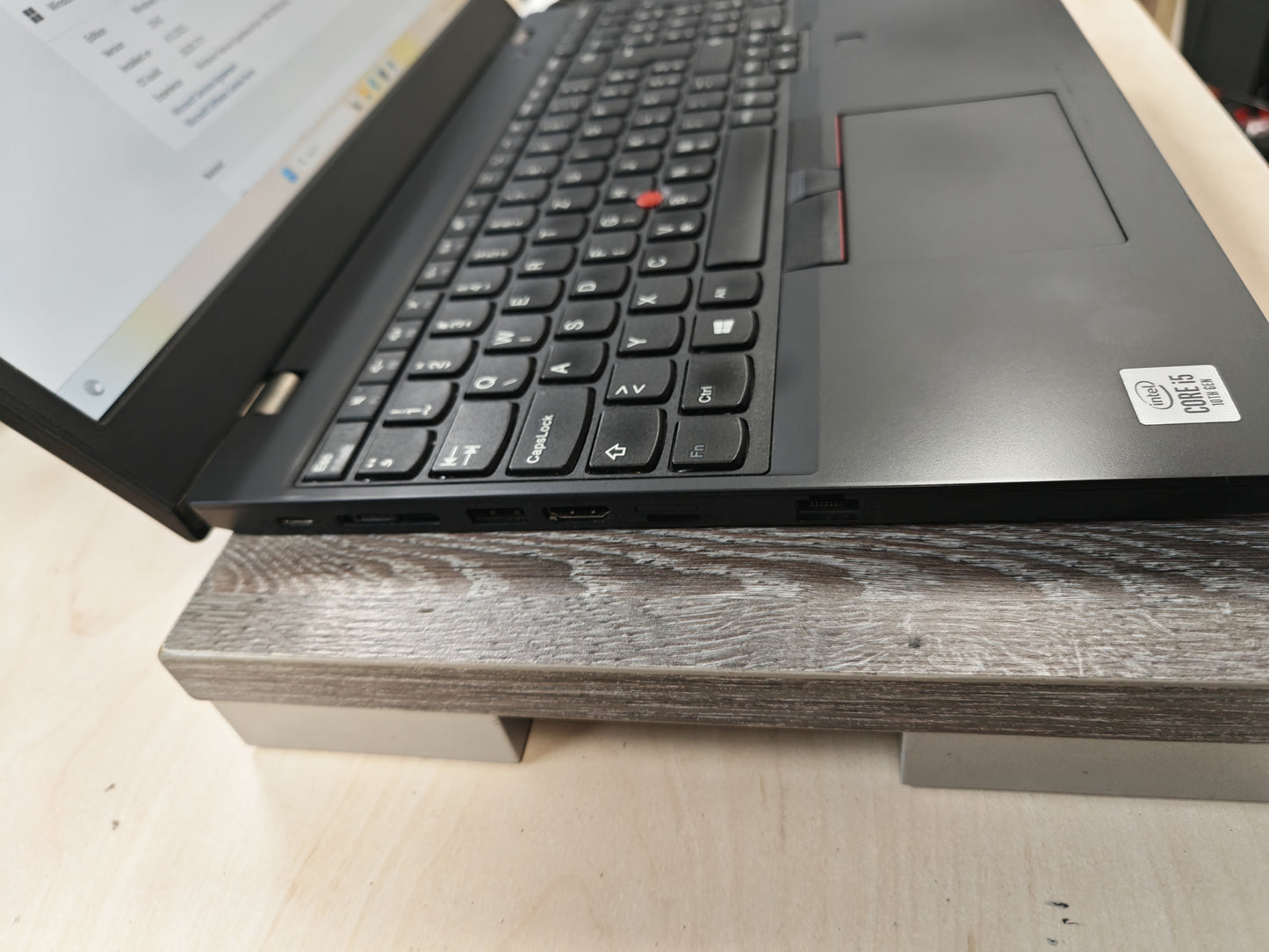Lenovo ThinkPad L15 Gen 1 • i5-10210U • 8GB RAM • 240GB SSD • Win 11 Pro • Docking • 12mj Jamstvo